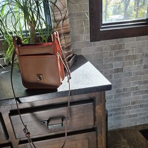 DOONEY & BOURKE Crossbody Caramel Bag